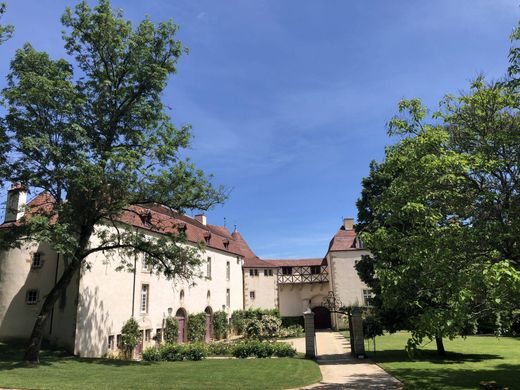 Château à Pouilly-en-Auxois, Côte-d'Or