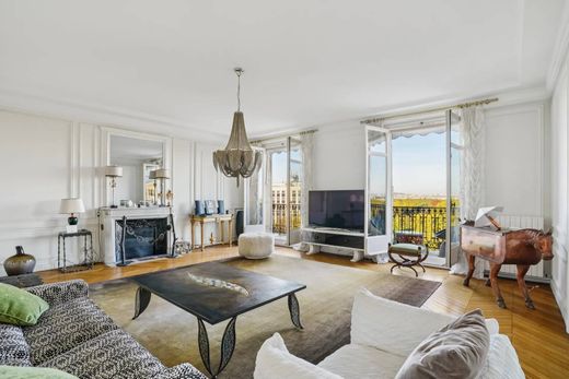 Apartment in Paris, Île-de-France