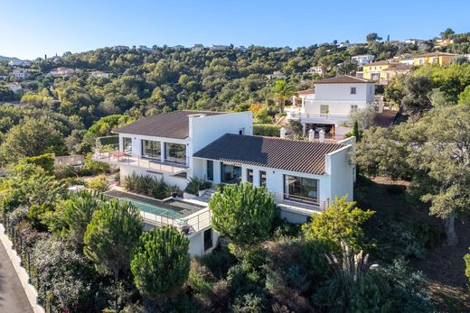 Villa in Les Adrets-de-l'Estérel, Var