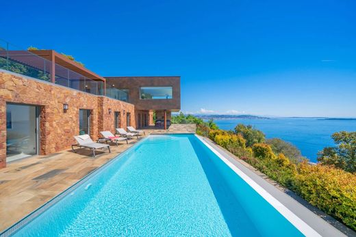 ﻓﻴﻼ ﻓﻲ Théoule-sur-Mer, Alpes-Maritimes