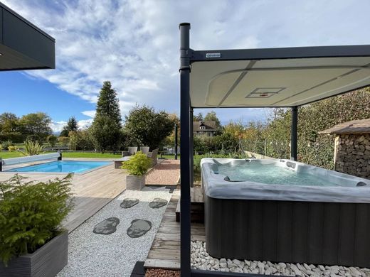 Villa in Anthy-sur-Léman, Haute-Savoie