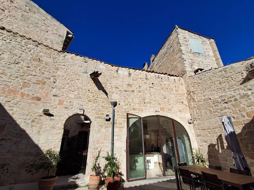 Villa in Saint-Gilles, Gard