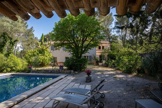 Villa in Luynes, Bouches-du-Rhône