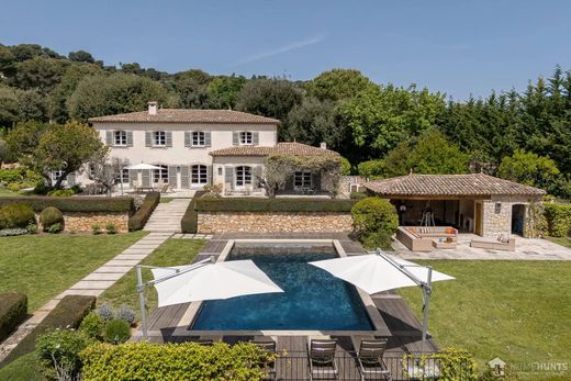 La Colle-sur-Loup, Alpes-Maritimesのヴィラ