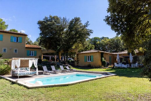 Villa in Rognes, Bouches-du-Rhône