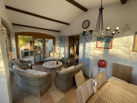 Villa in Fox, Var