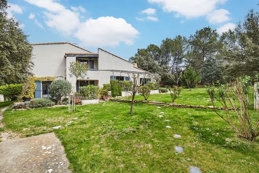 Villa in Rognes, Bouches-du-Rhône