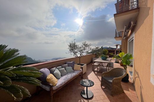 Willa w La Turbie, Alpes-Maritimes