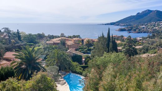 Villa in Théoule-sur-Mer, Alpes-Maritimes