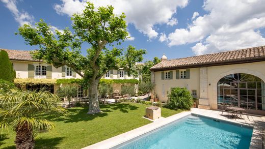 Villa a Mouriès, Bocche del Rodano