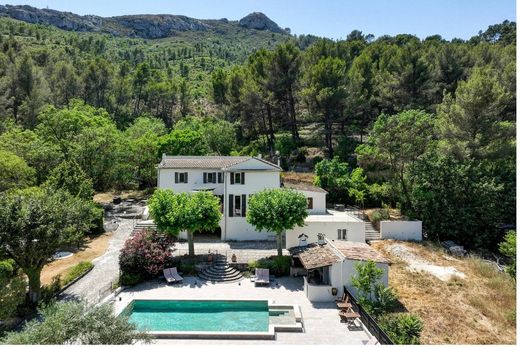 Villa in Auriol, Bouches-du-Rhône