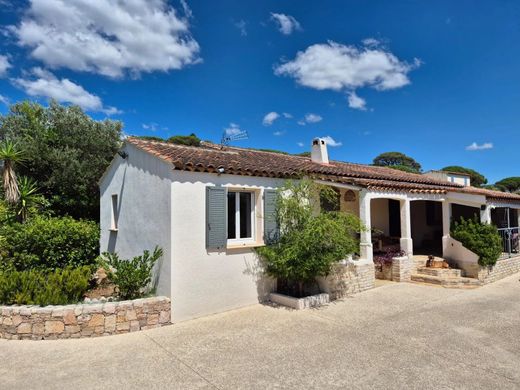 Villa a Cogolin, Var