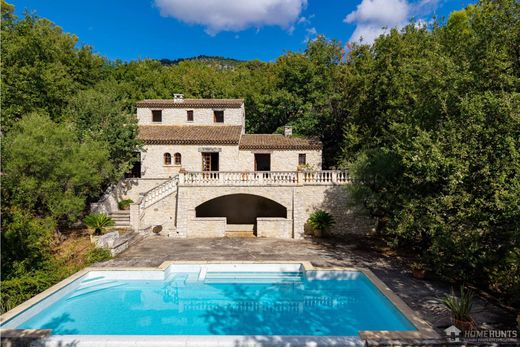 Tourrettes-sur-Loup, Alpes-Maritimesのヴィラ