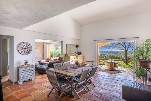 Villa à Châteauneuf-Grasse, Alpes-Maritimes