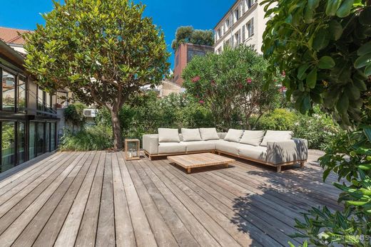 ﻓﻴﻼ ﻓﻲ كان, Alpes-Maritimes