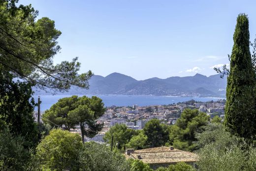 Land in Cannes, Alpes-Maritimes