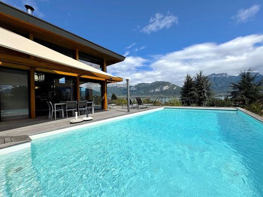 Villa in Sevrier, Haute-Savoie