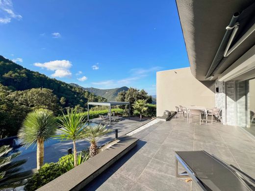 Villa a Mandelieu-la-Napoule, Alpi Marittime