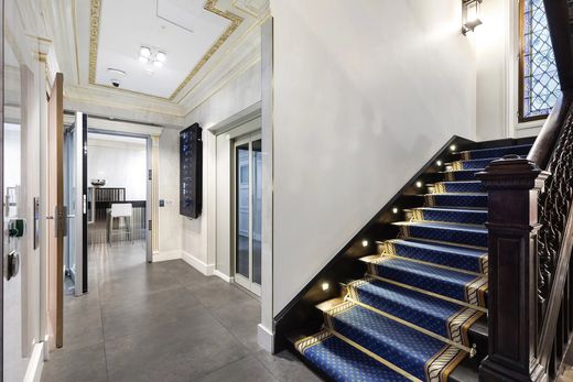 Villa in Monceau, Courcelles, Ternes, Paris