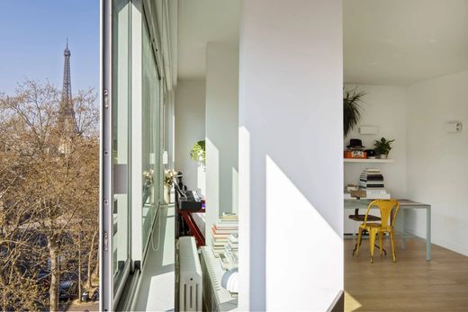 Apartment in Saint-Germain, Odéon, Monnaie, Paris