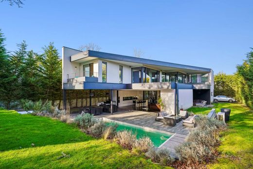 Villa in Garches, Hauts-de-Seine