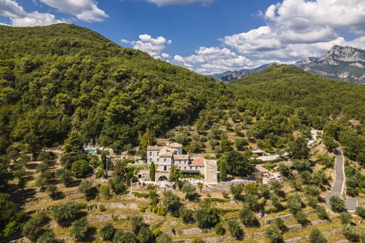 Schloss / Burg in Le Broc, Alpes-Maritimes
