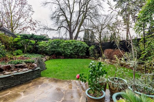 Apartment in Paris, Île-de-France