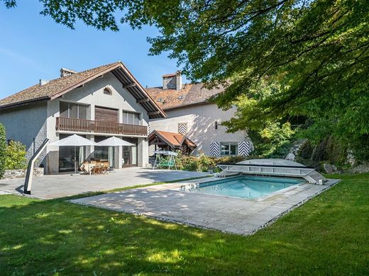 Villa in Lully, Haute-Savoie