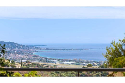 ‏דירה ב  Mandelieu-la-Napoule, Alpes-Maritimes