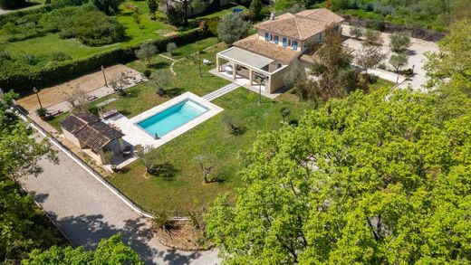 Villa in Mouans-Sartoux, Alpes-Maritimes
