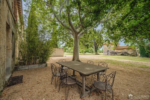 ‏אחוזה ב  Saint-Rémy-de-Provence, Bouches-du-Rhône