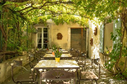 Villa in Le Thor, Vaucluse