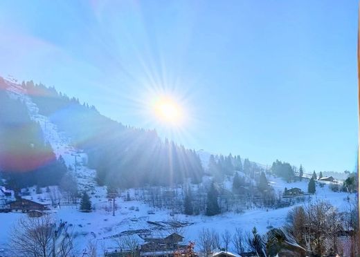 Grond in La Clusaz, Haute-Savoie