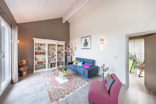 Villa in Publier, Haute-Savoie