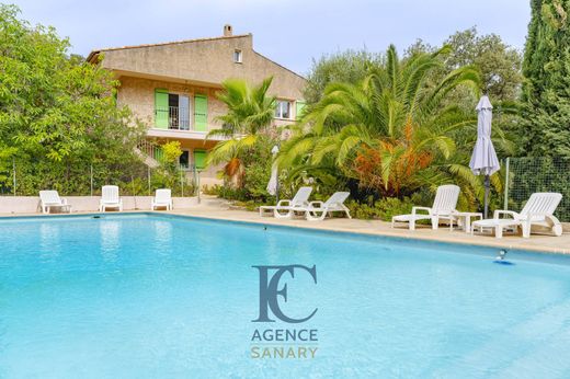 Villa in Six-Fours-les-Plages, Var