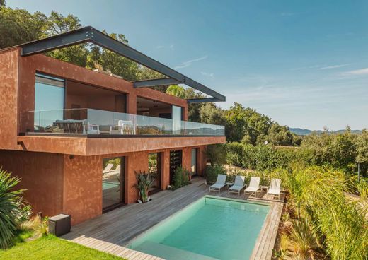 Вилла, La Croix-Valmer, Var