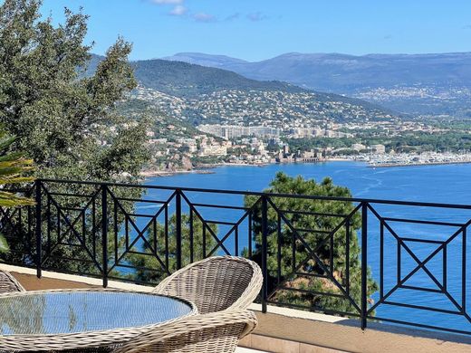 Villa in Théoule-sur-Mer, Alpes-Maritimes
