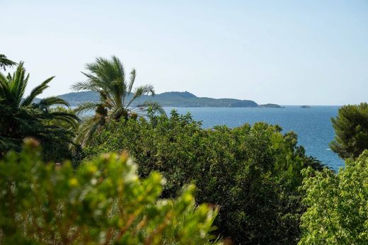 Βίλα σε Carqueiranne, Var