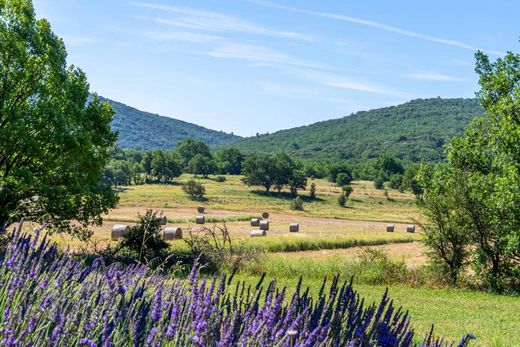 Zamek w Aix-en-Provence, Bouches-du-Rhône