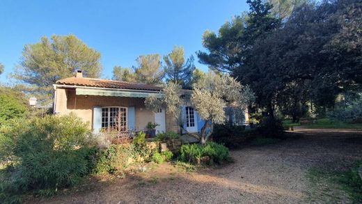 Villa in Aix-en-Provence, Bouches-du-Rhône