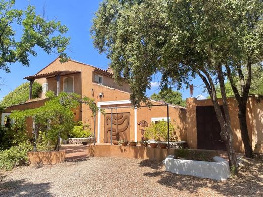 Villa in Sillans-la-Cascade, Var