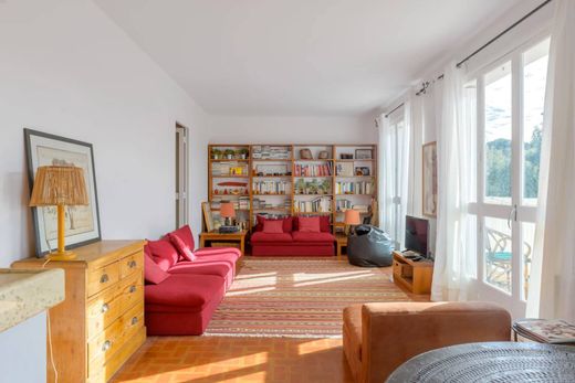 Apartment / Etagenwohnung in Porquerolles, Var