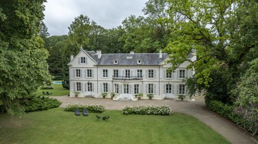 Castle in Bury, Oise