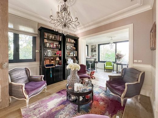 Villa en Saint-Maur-des-Fossés, Valle de Marne