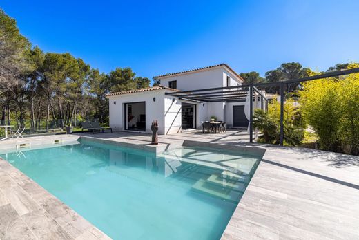 Villa a Ventabren, Bocche del Rodano