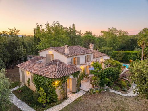 Villa in Valbonne, Alpes-Maritimes