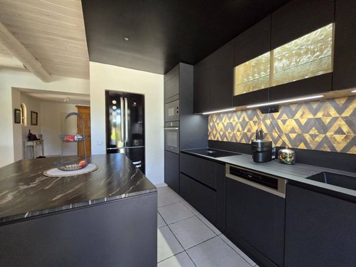 别墅  Bagnols-en-Forêt, Var