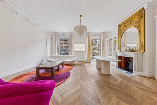 Apartment / Etagenwohnung in Paris, Île-de-France