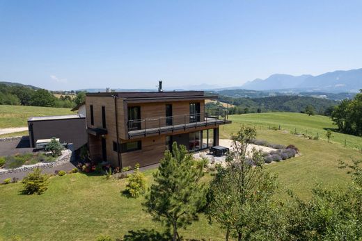 Villa in Pringy, Haute-Savoie