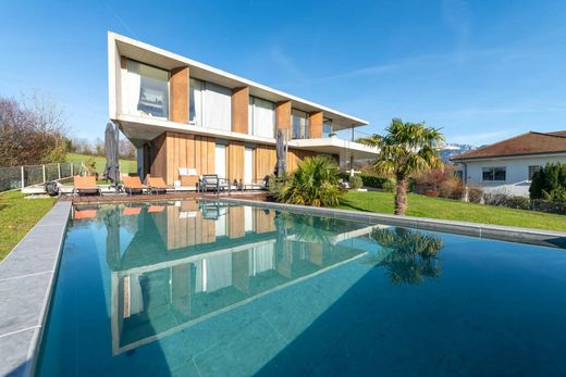 Annecy, Haute-Savoieのヴィラ